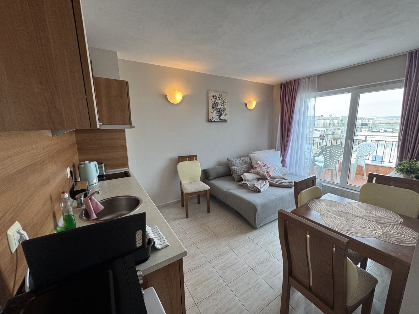 Apartmán s jednou ložnicí a panoramatickým výhledem v srdci Slunečného pobřeží
