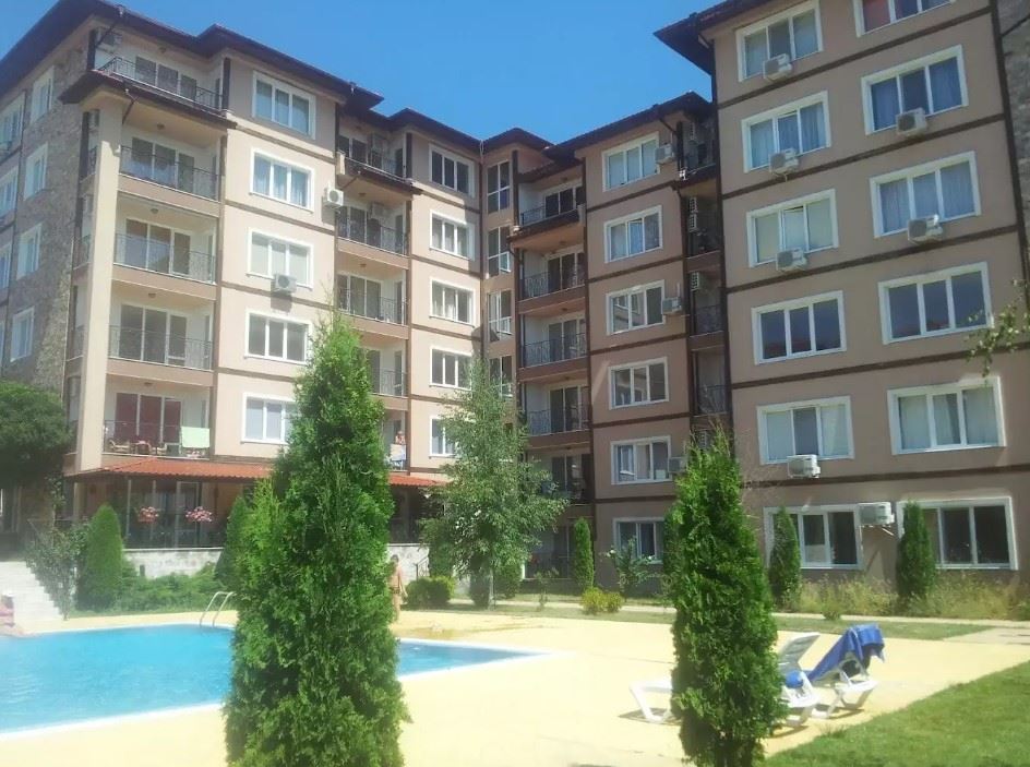Prostorný apartmán se dvěma ložnicemi a výhledem na moře v Ravdě