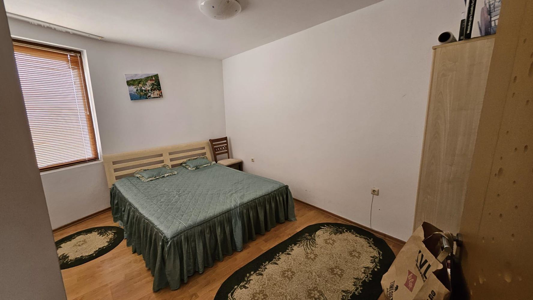 Třípokojový apartmán s výhledem na moře 50 metrů od pláže v Byale – bez poplatku za údržbu