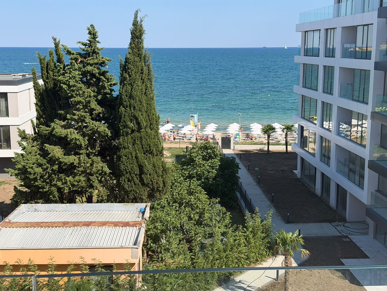 Apartmán s jednou ložnicí s přímým panoramatickým výhledem na moře v Ravdě – prvotřídní komfort a výhled z každého obytného pokoje