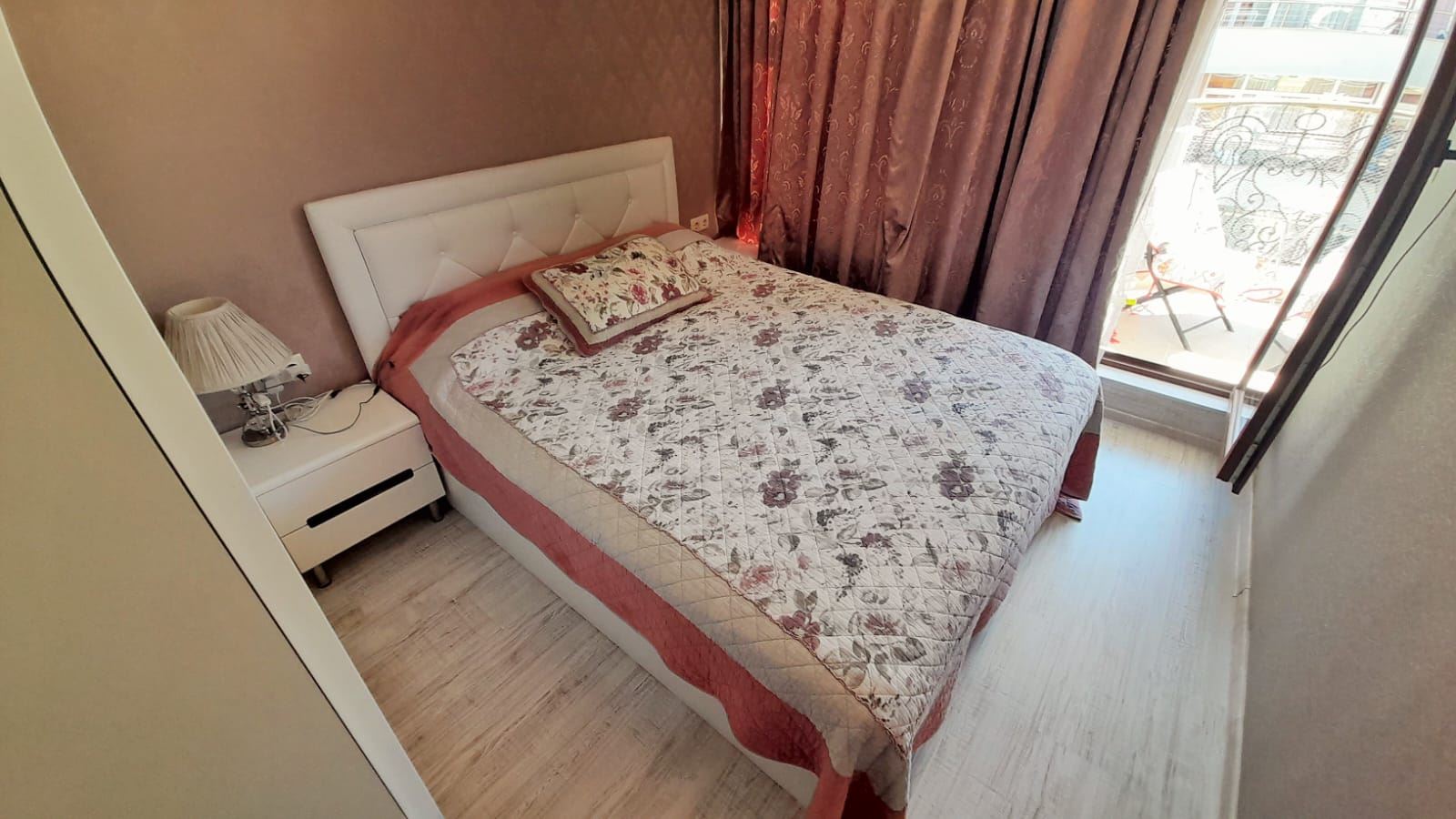 Luxusní byt s bohatou infrastrukturou a wellness centrem ve Slunečném pobřeží
