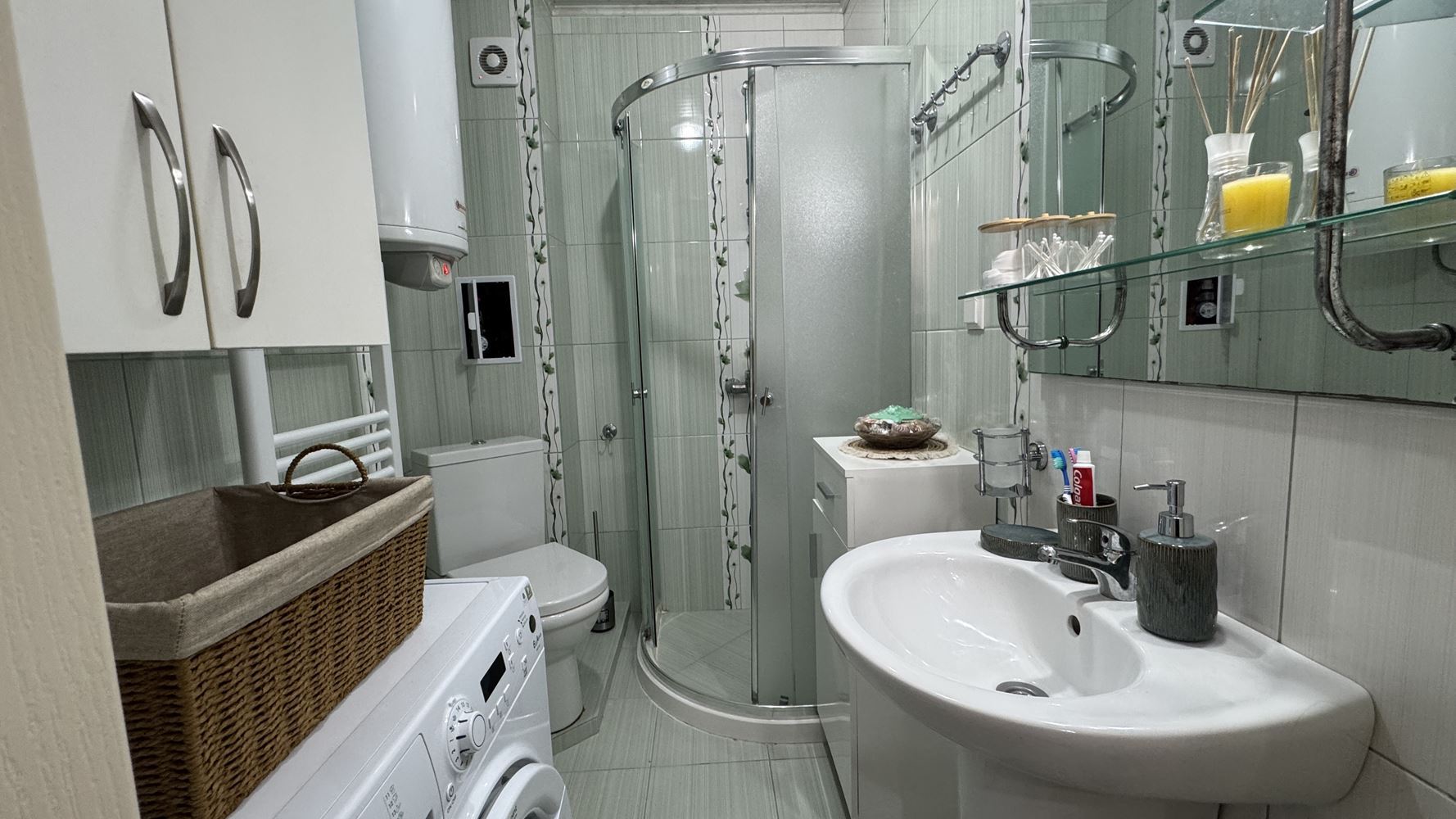 2-pokojový apartmán ve Starém Městě v Pomorí – bez poplatku za údržbu, výborná nemovitost v malebné lokalitě