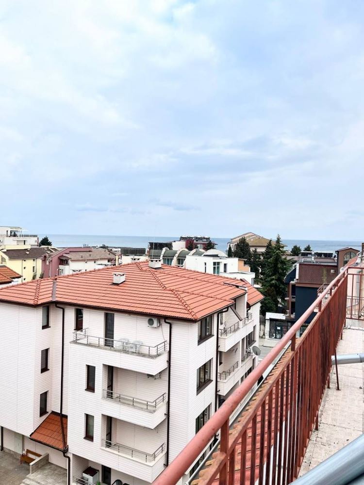 Prostorný mezonet se dvěma ložnicemi mezi Ravdou a Nesebarem – 200 metrů od pláže, bez poplatku za údržbu!