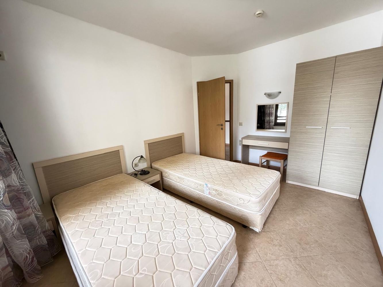 Prostorný byt s dvěma ložnicemi s přímým výstupem do vlastní zahrady v Sunny Beach – komfort, luxus a útulnost