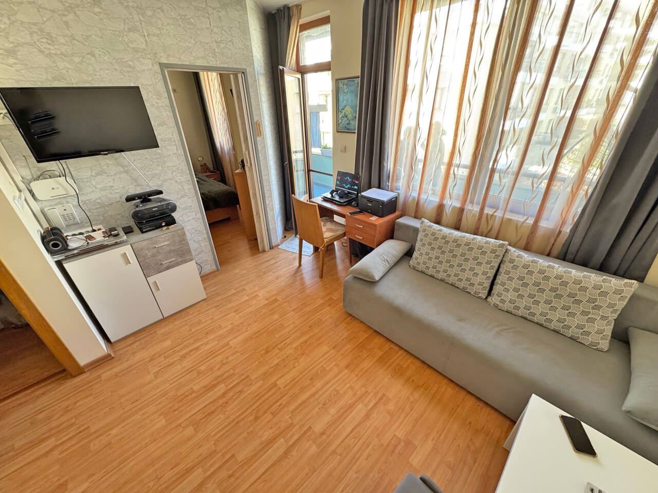 2+kk apartmán v komplexu s mořskou atmosférou v první linii ve Svatém Vlasu