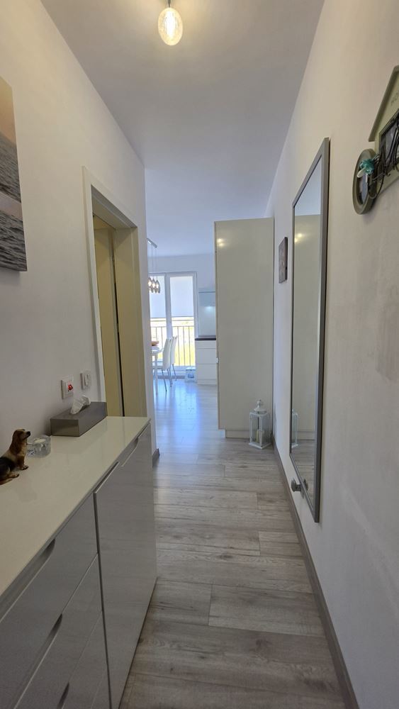 Světlý apartmán s jednou ložnicí v moderním komplexu na Slunečním pobřeží – komfort, klid a výborná poloha pouhých 500 metrů od pláže
