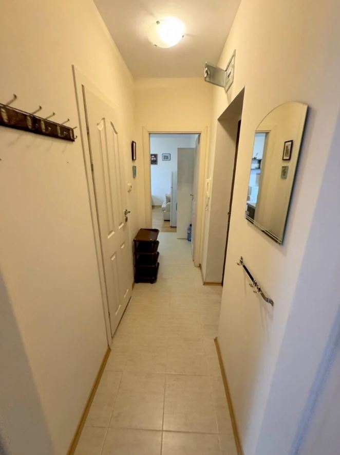 Mořský komfort a útulnost ve stylovém apartmánu s jednou ložnicí v Ravdě