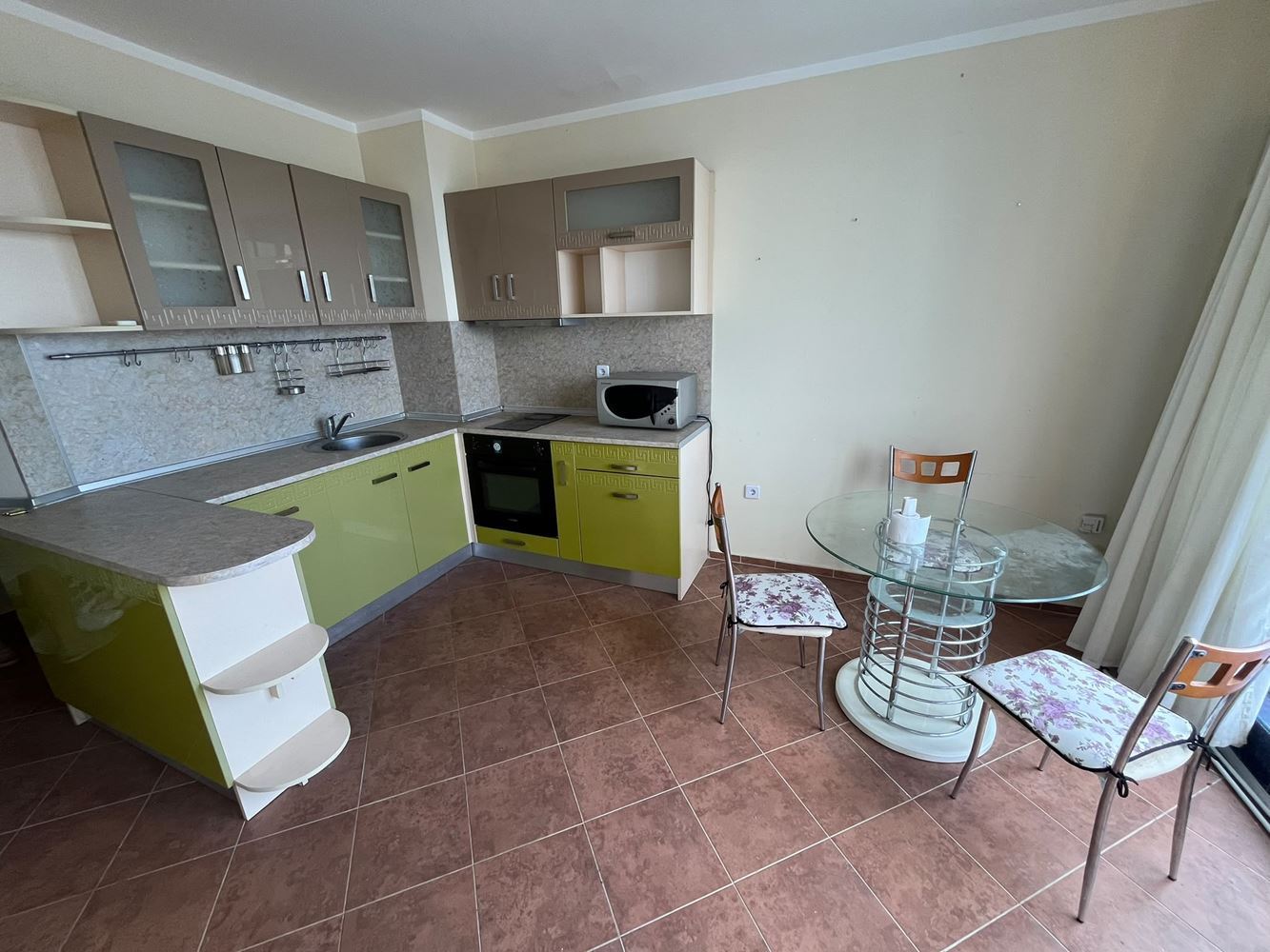 Apartmán se dvěma ložnicemi v první linii v Pomorie s působivým panoramatickým výhledem na moře