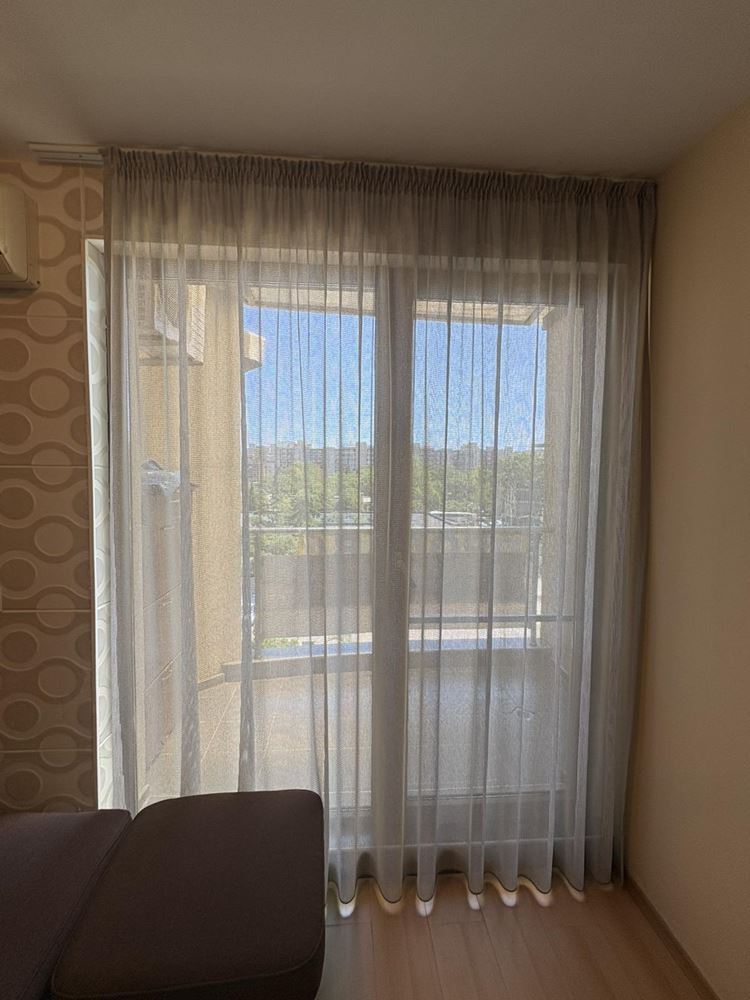Prostorný mezonetový apartmán s jednou ložnicí v Sunny Beach – připravený k nastěhování, s nízkým poplatkem za údržbu