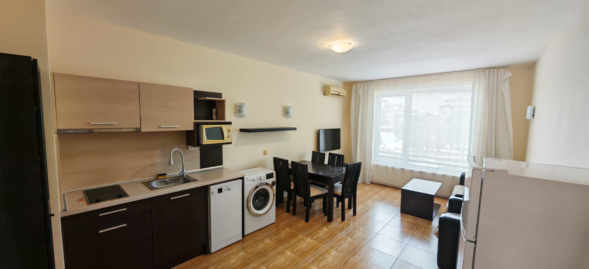Prostorný apartmán s jednou ložnicí s výhledem na bazén v luxusním komplexu ve Sveti Vlas