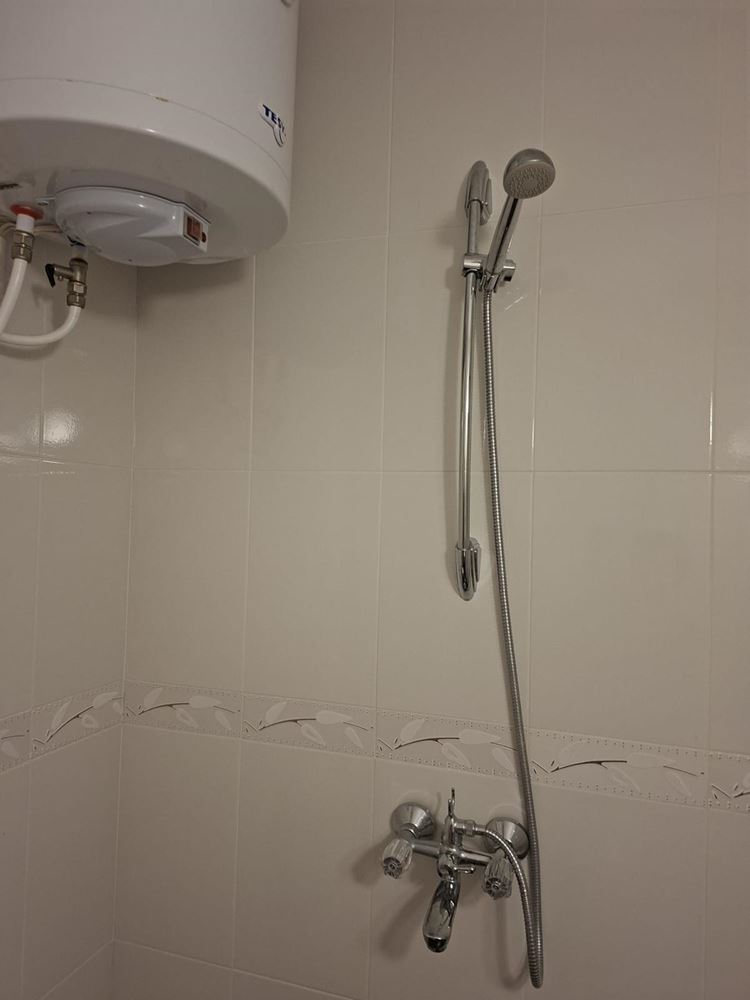 Panoramatický apartmán s jednou ložnicí a výhledem na moře v Ravdě – připraven k nastěhování