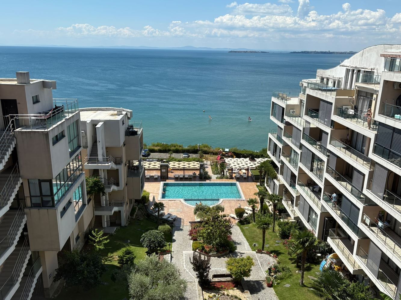 Luxusní apartmán s jednou ložnicí s panoramatickým výhledem na moře v první linii ve Sveti Vlas