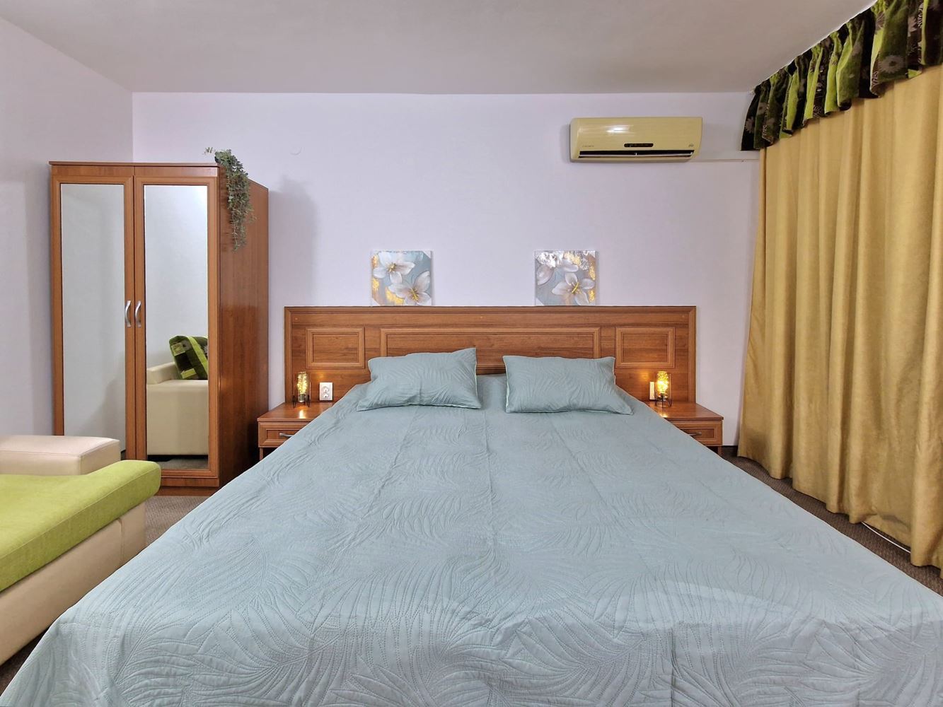 Panoramatické studio v nejvyšším patře na Slunečném pobřeží – klid, prostor a pocit svobody