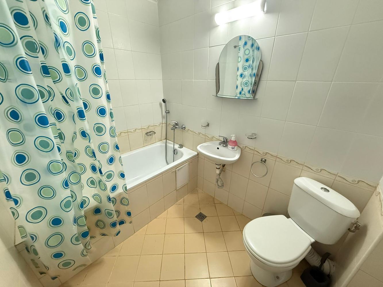 Dvouložnicový apartmán s výhledem na moře ve Sveti Vlas – skvělá investice do hotové nemovitosti