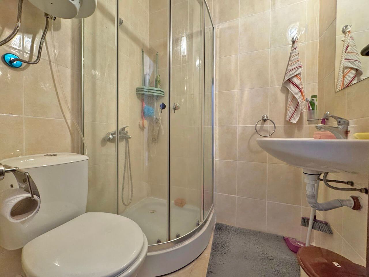 Prostorný apartmán se dvěma ložnicemi – komfort, klid a vynikající vybavení v moderním komplexu