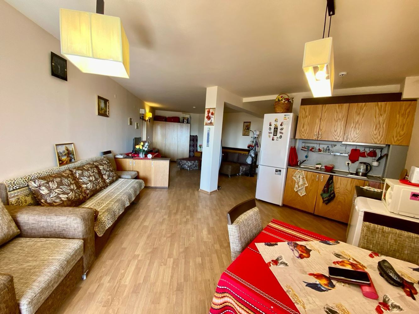 Prostorné plně zařízené studio s výhledem na bazén ve Slunečném pobřeží – komfort, klid a skvělá investice