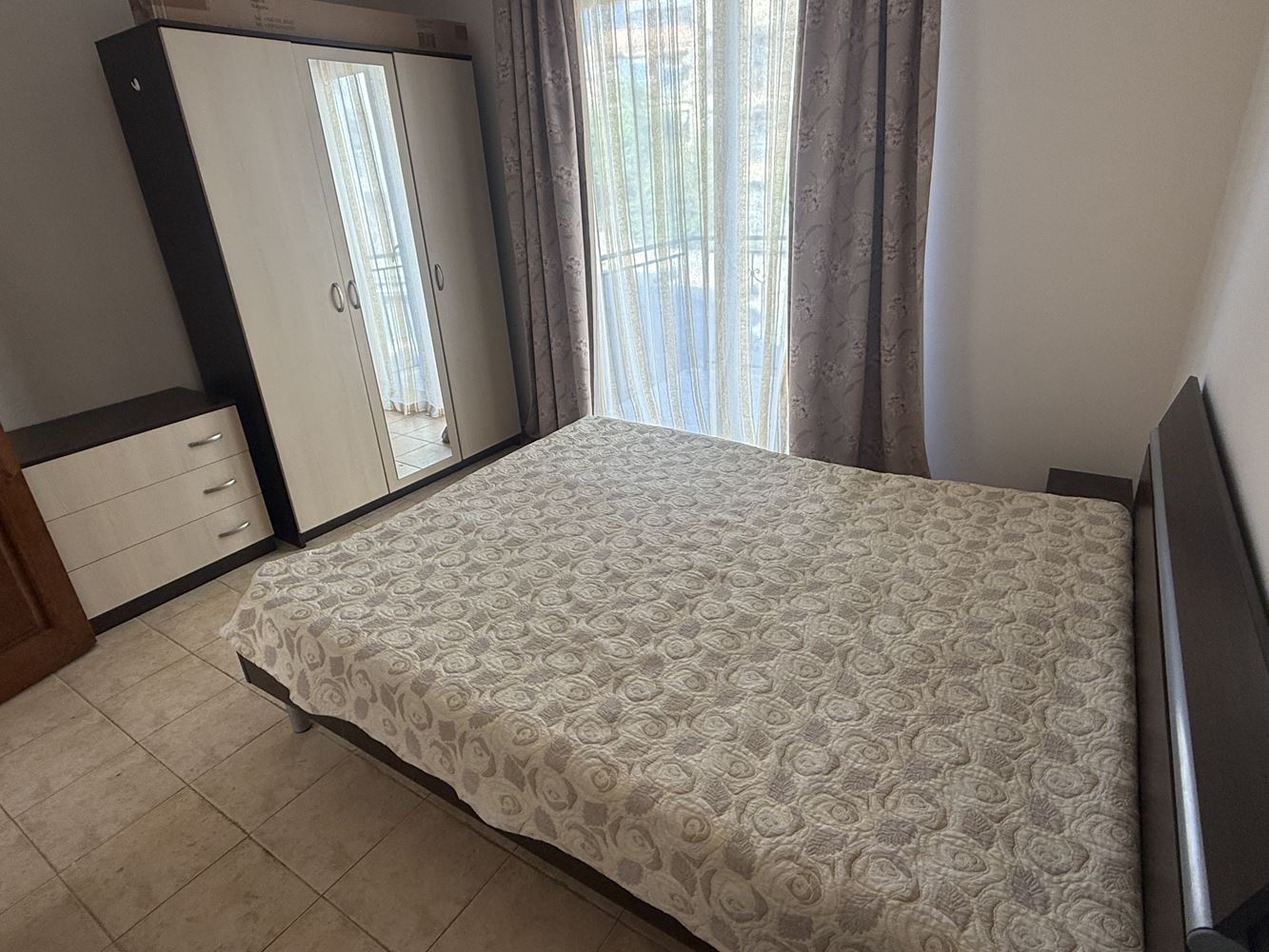 Dvoupokojový apartmán ve Svetém Vlasu – 300 m od moře, výborná infrastruktura a splátky do konce roku