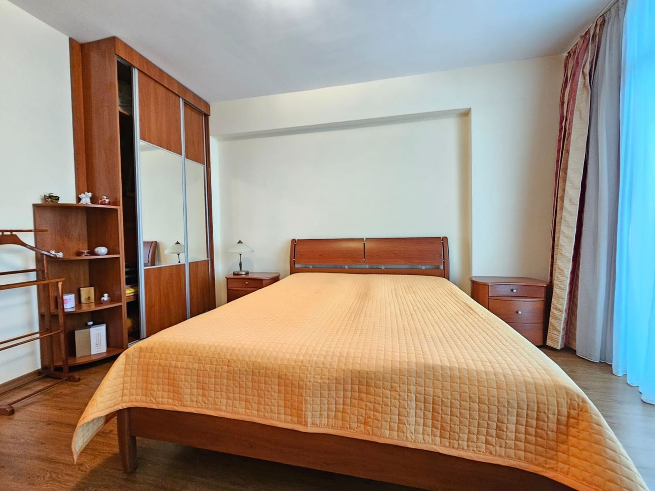 Prostorný apartmán se třemi ložnicemi na první linii moře v Sozopolu s unikátní panoramatickou terasou