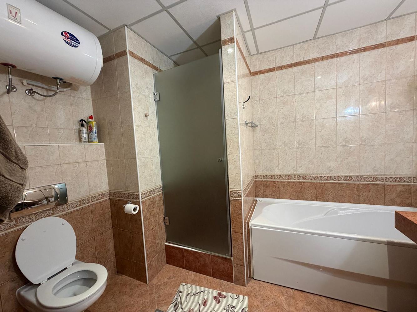První linie v Pomorie – zařízené studio v luxusním komplexu s bazény, Spa a atrakcemi