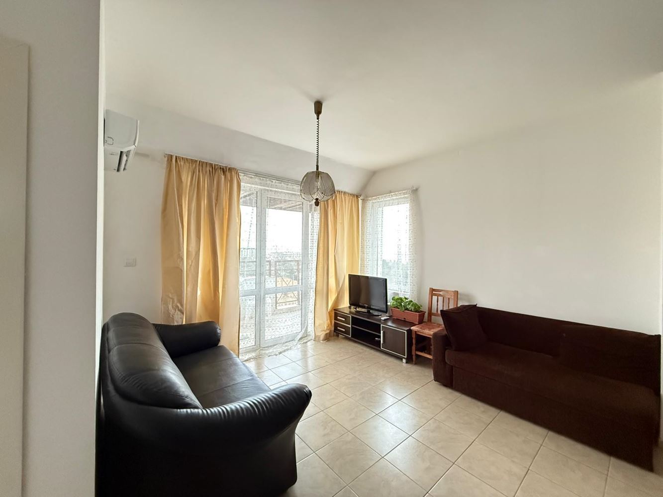 Dvouložnicový apartmán s výhledem na moře ve Sveti Vlas – skvělá investice do hotové nemovitosti