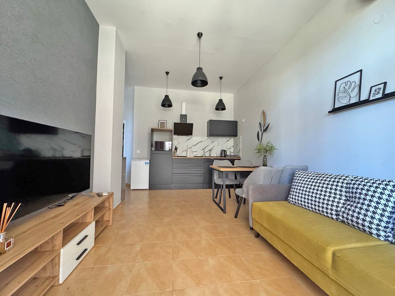 Jednopokojový apartmán ve Sveti Vlas – útulnost, komfort a plně zařízené bydlení v prestižním komplexu