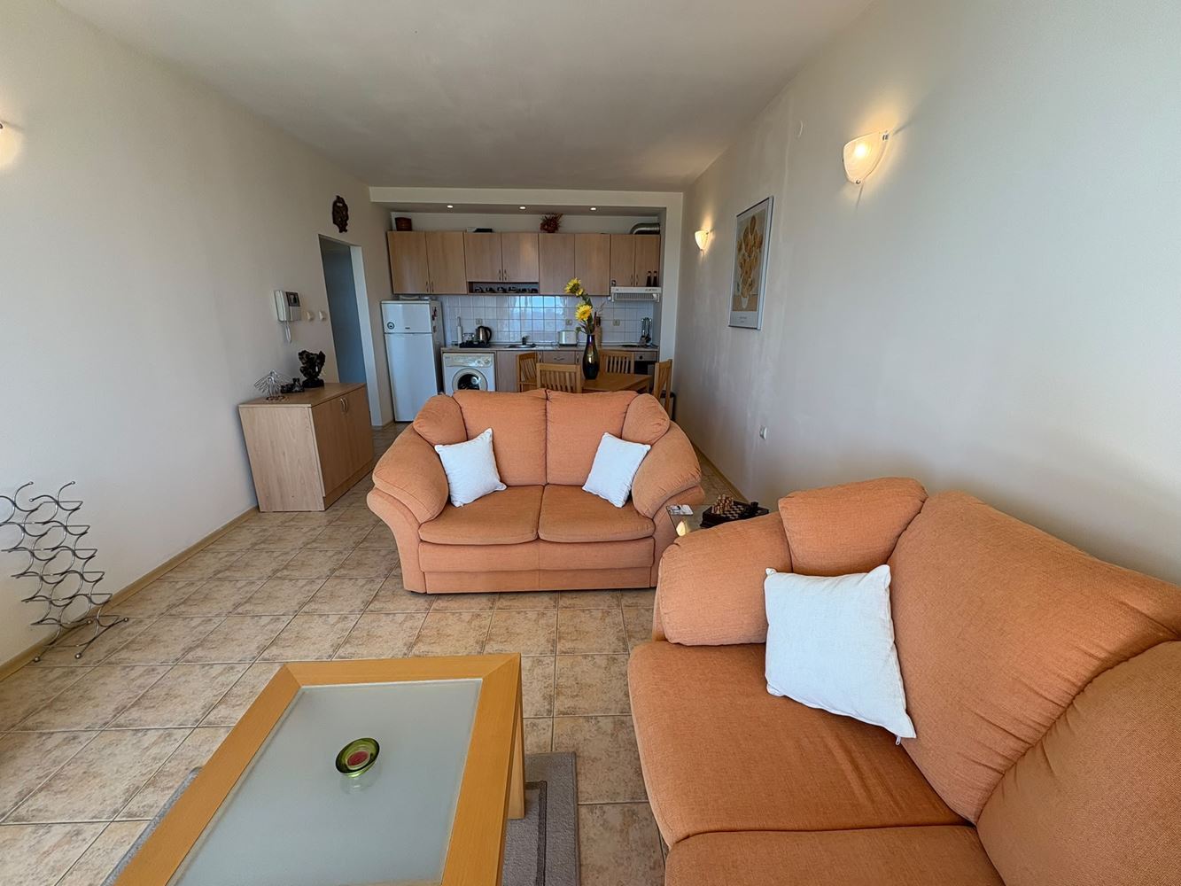 První linie v Sveti Vlas – prostorný apartmán s jednou ložnicí a výhledem na moře