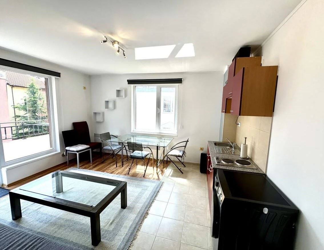 Ravda – útulný apartmán s jednou ložnicí s nízkým poplatkem za údržbu, pouhých 500 metrů od moře
