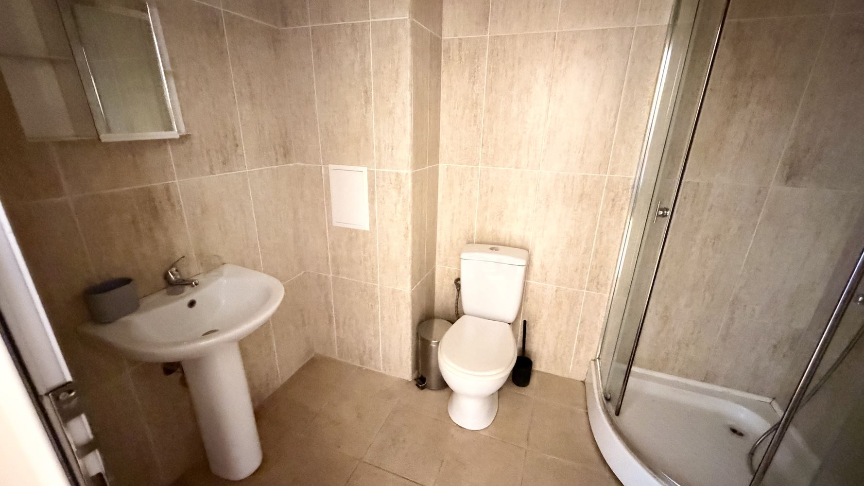 Slunečné pobřeží: apartmán s jednou ložnicí 300 metrů od pláže – komfort, kvalita a skvělá investice