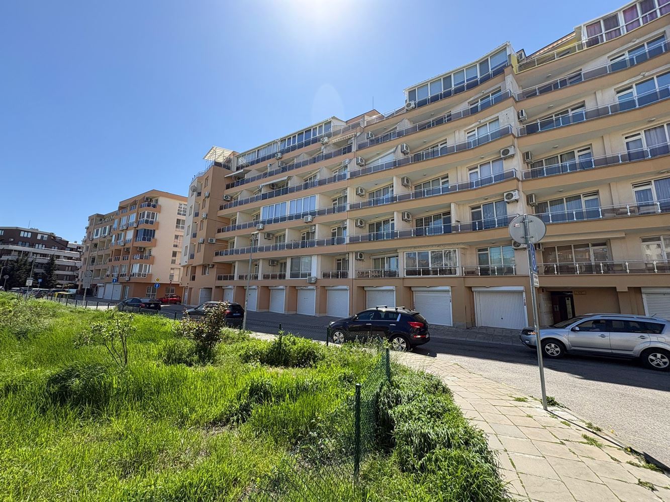 Útulné plně zařízené studio 300 m od moře v Pomorí – vynikající investice a rekreační nemovitost