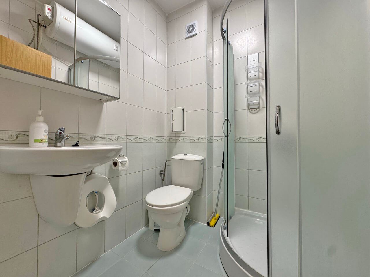 Luxusní penthouse na Slunečném pobřeží s působivou panoramatickou terasou a skvělou lokalitou