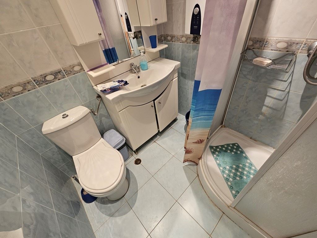 Prostorné studio s výhledem na bazén ve Slunečném pobřeží – komfort a skvělá lokalita blízko Cacao Beach