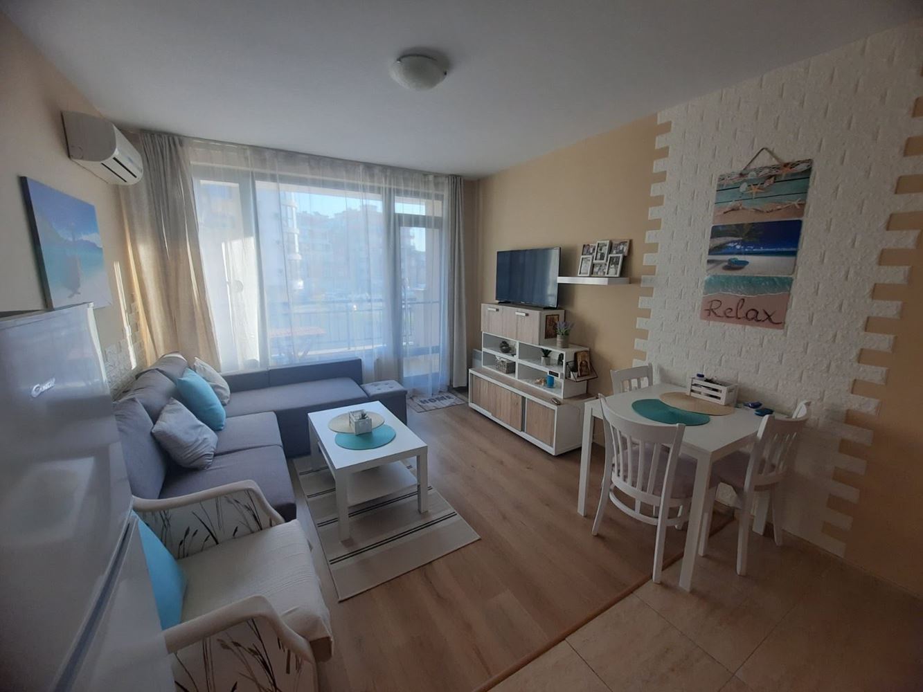 Dvoupokojový apartmán s jednou ložnicí pouhých 300 metrů od moře v Pomorie