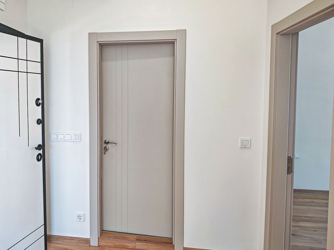 Zcela nový apartmán s jednou ložnicí v zelené a klidné části Slunečného pobřeží
