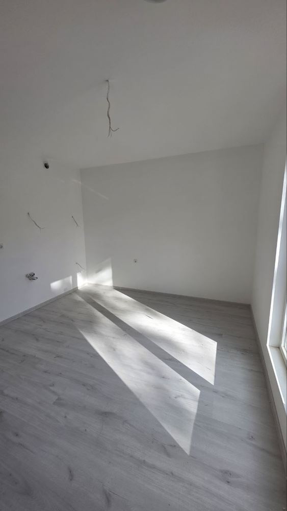 Funkční studio v přízemí – výborná příležitost pro investici nebo útulný domov