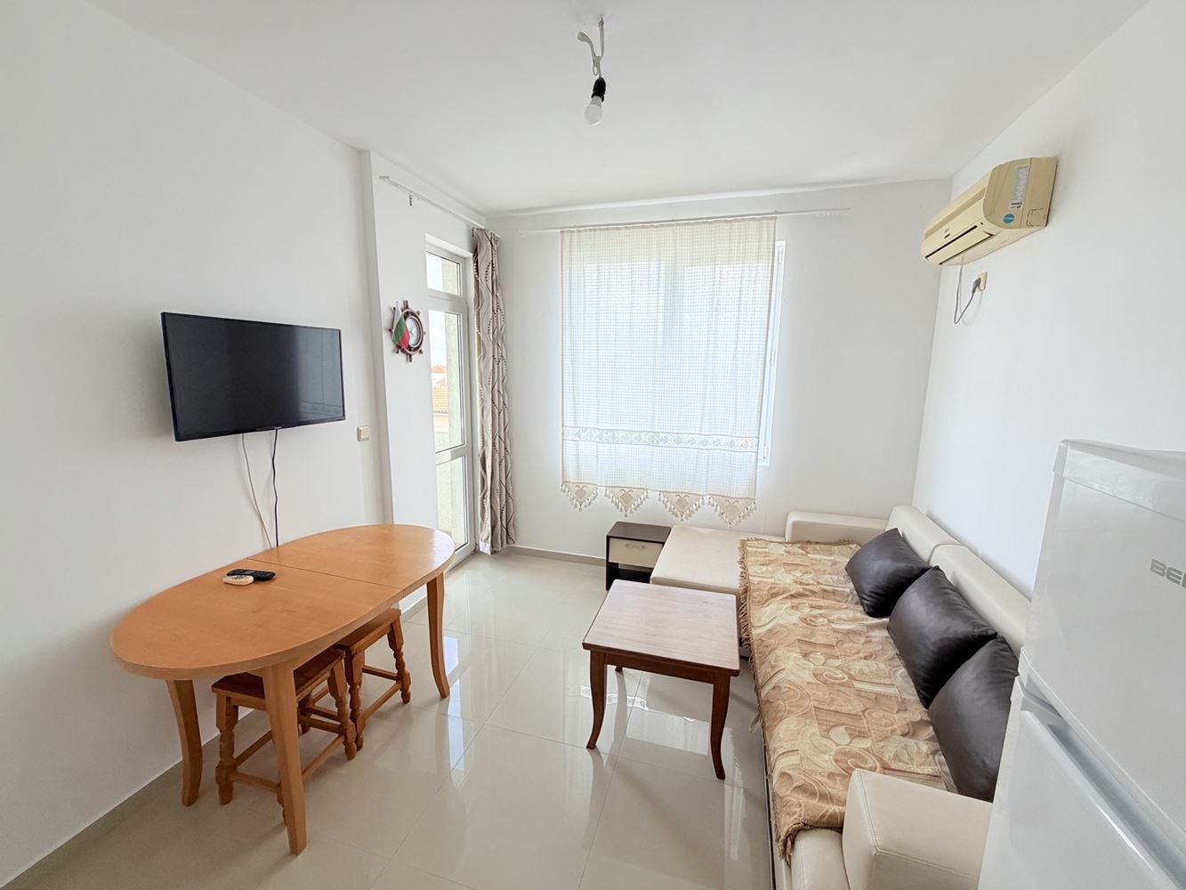 Apartmán se dvěma ložnicemi v Ravdě s výhledem na moře a bez poplatku za údržbu! 