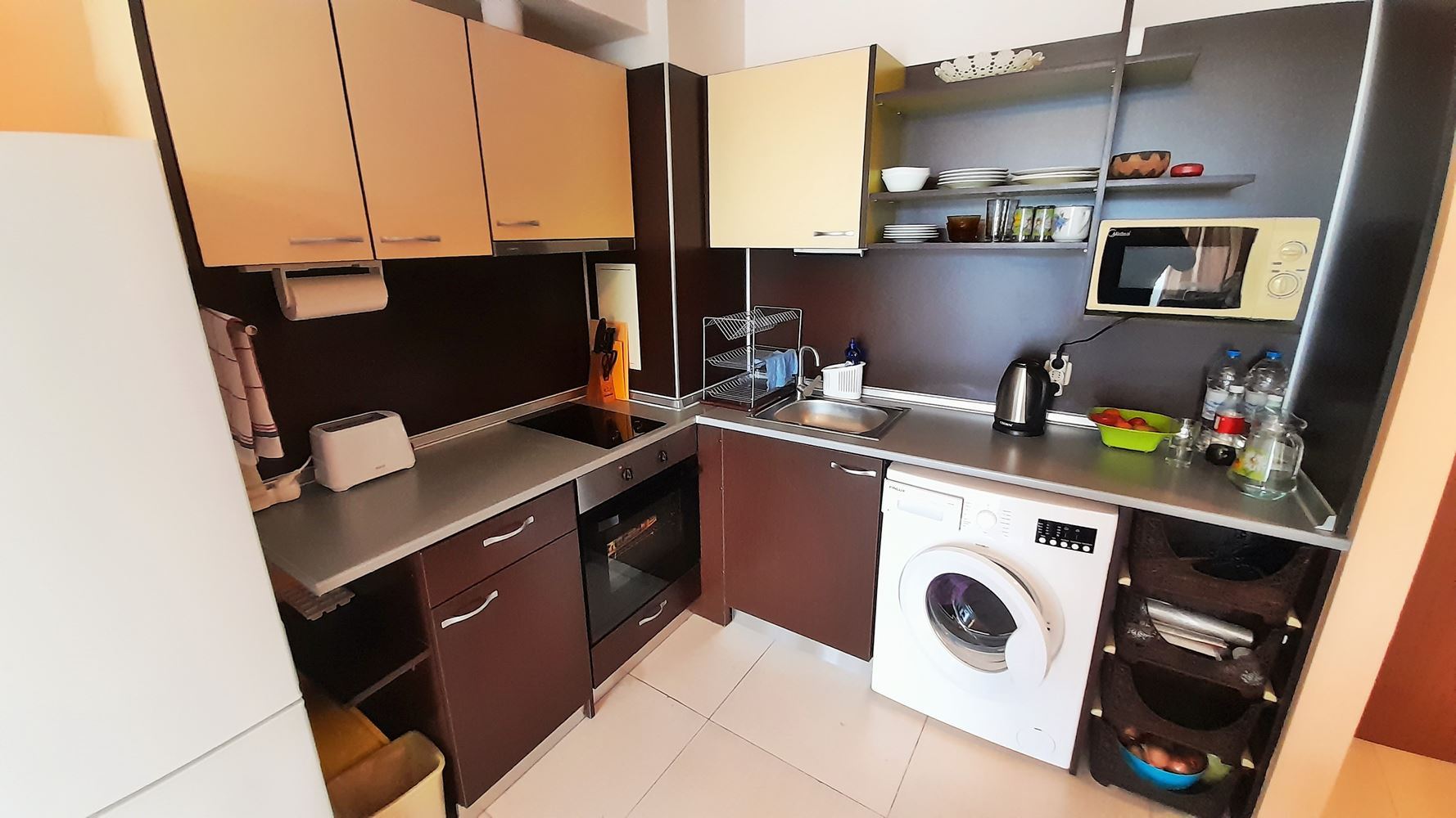 Dvouložnicový apartmán ve Slunečném pobřeží s bohatou infrastrukturou a skvělou polohou