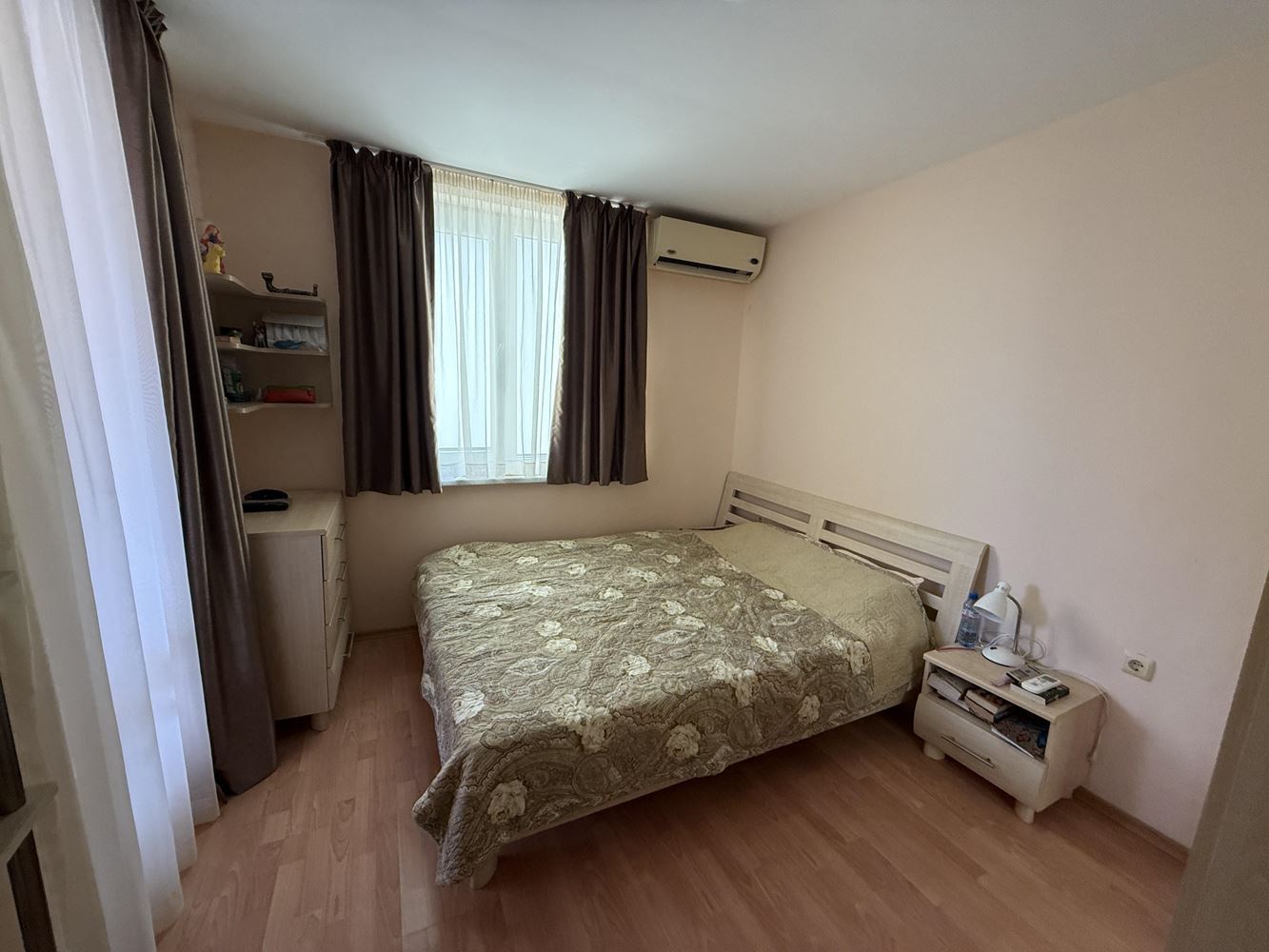 Prostorný byt s jednou ložnicí v jednom z nejžádanějších komplexů v Slunečném pobřeží