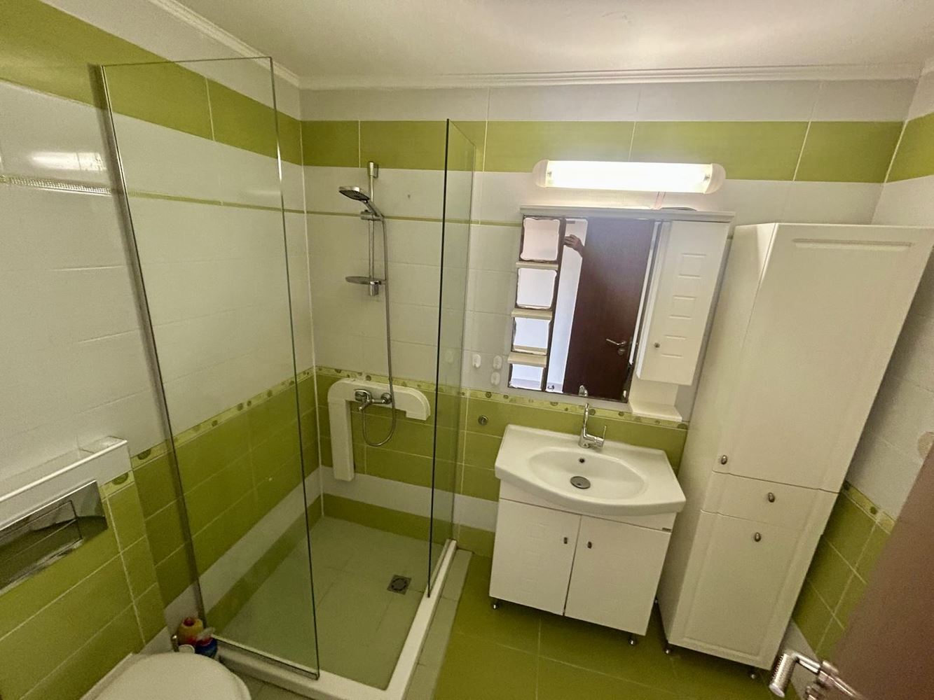 Prostorný apartmán se dvěma ložnicemi v Nesebaru – dvě terasy a možnost třetí ložnice