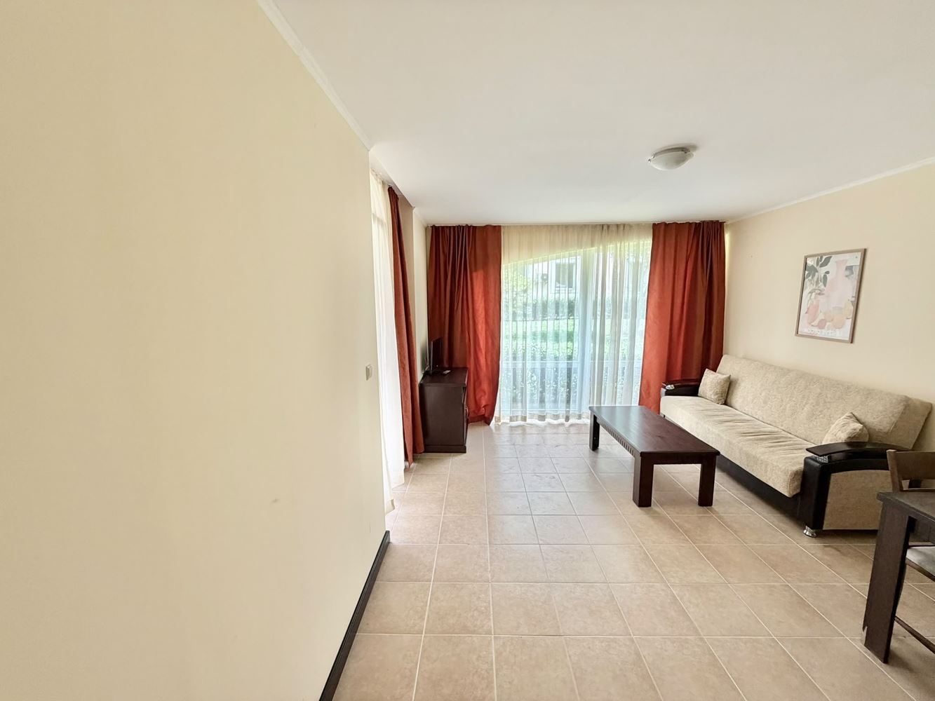 Luxusní apartmán s jednou ložnicí a výhledem do zahrady u Jižní pláže v Pomorie