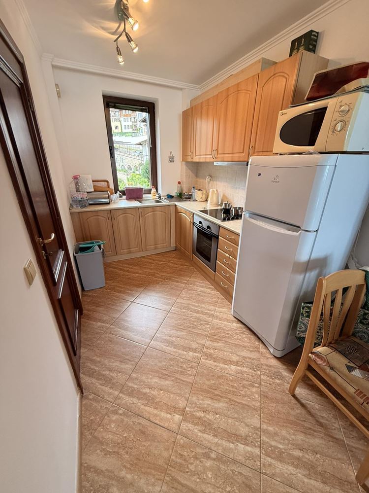 Apartmán se dvěma ložnicemi na první linii u moře ve Sveti Vlas – komfort, prostornost a jedinečný výhled na moře