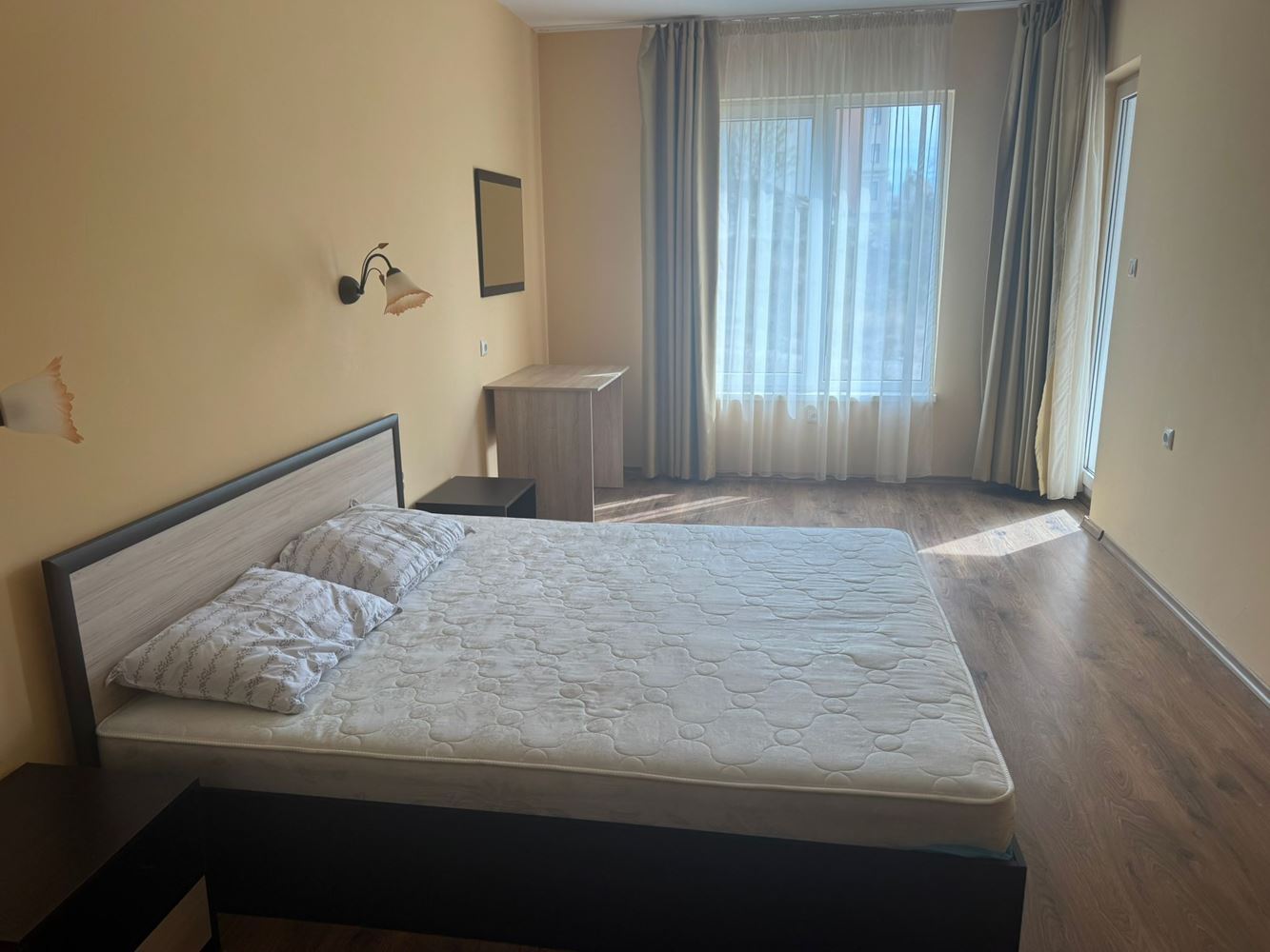 Prostorný apartmán s jednou ložnicí v elegantním komplexu na Slunečním pobřeží