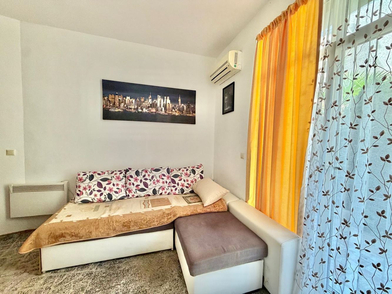 Apartmán s jednou ložnicí a vlastní zahrádkou v Ravdě – pouze 200 m od moře