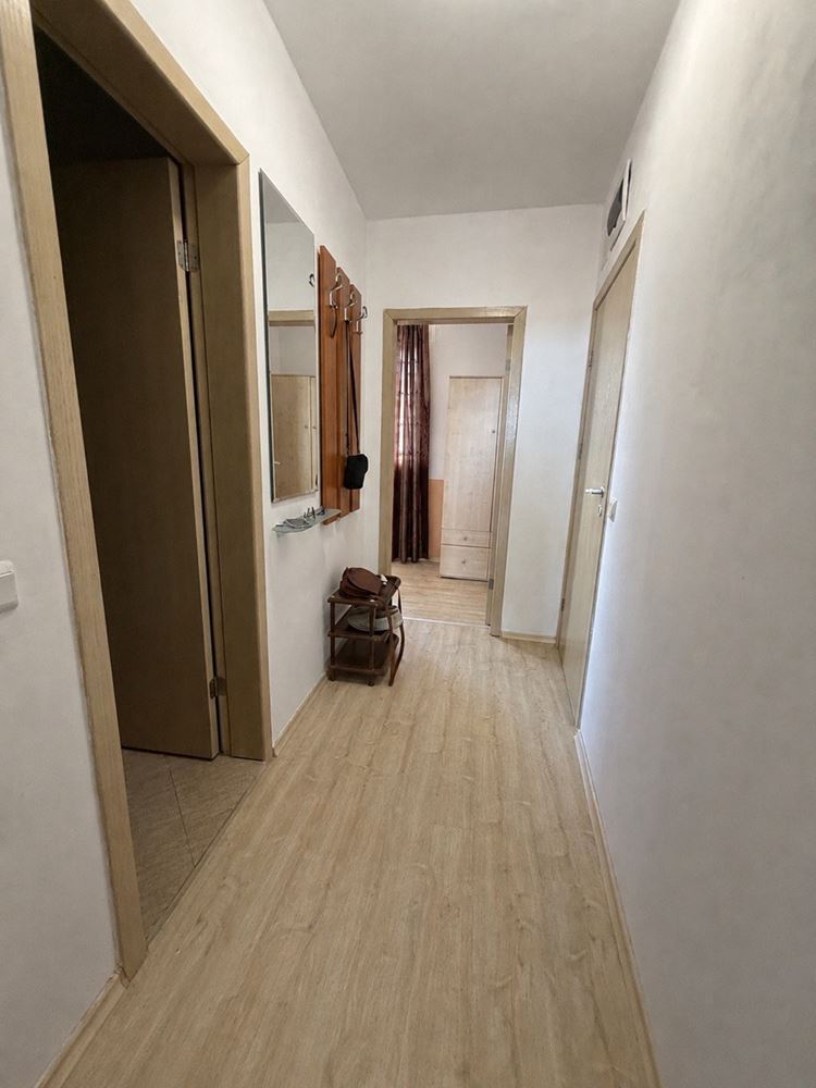 Apartmán s jednou ložnicí s výhledem na moře v Černomorci – krásná nemovitost v komplexu 200 metrů od pláže