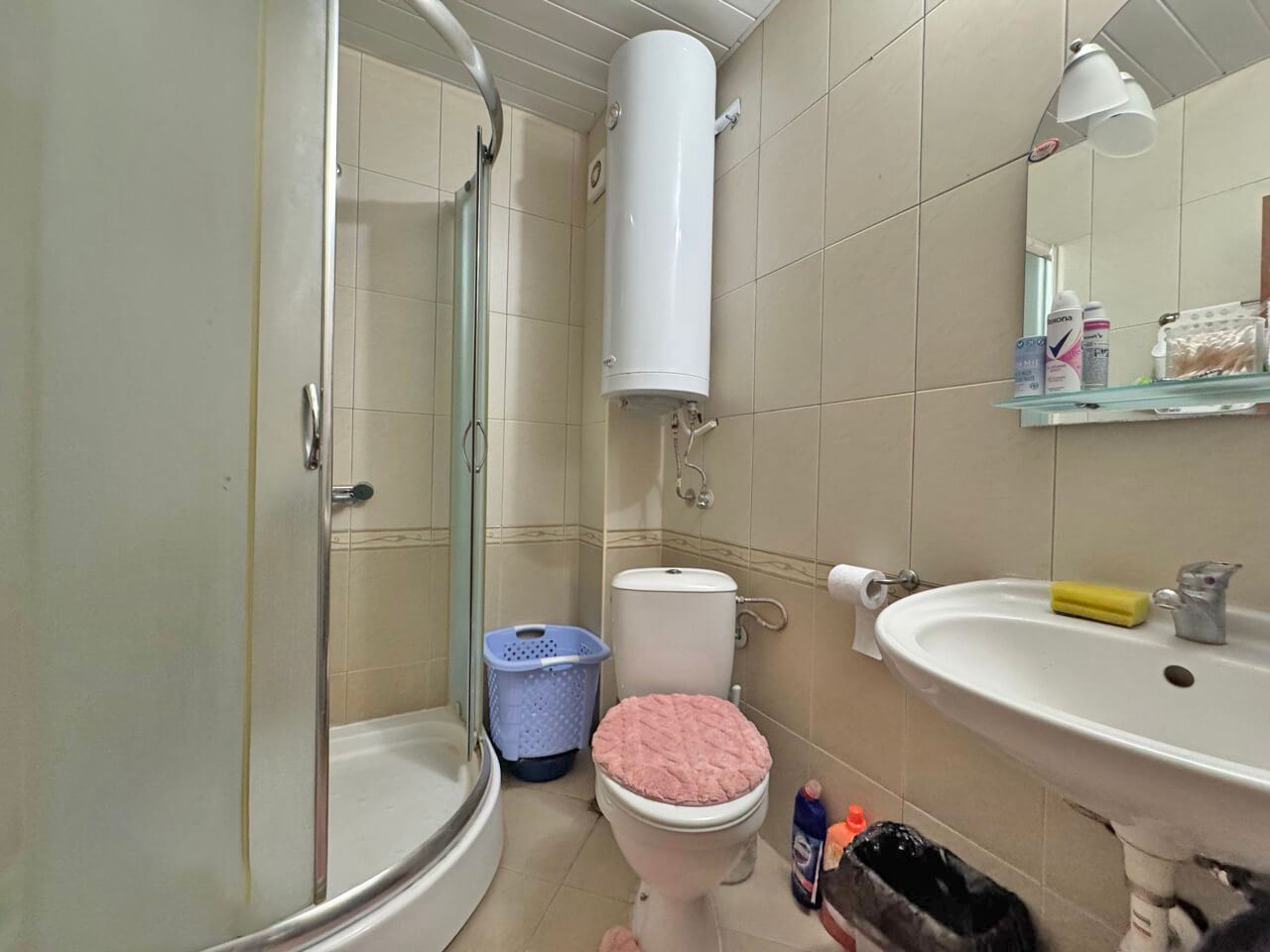 Klid a pohodlí v Sunny Beach – zařízený apartmán s jednou ložnicí a nízkým poplatkem za údržbu