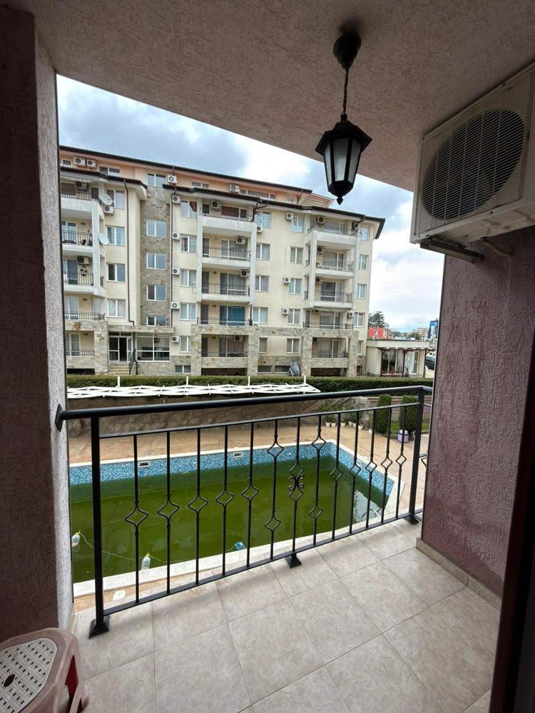Útulný apartmán s jednou ložnicí v moderním komplexu na Slunečním pobřeží
