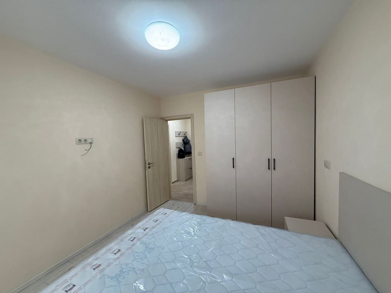 Zcela nový apartmán s jednou ložnicí v Pomorie bez poplatku za údržbu – připravený k nastěhování