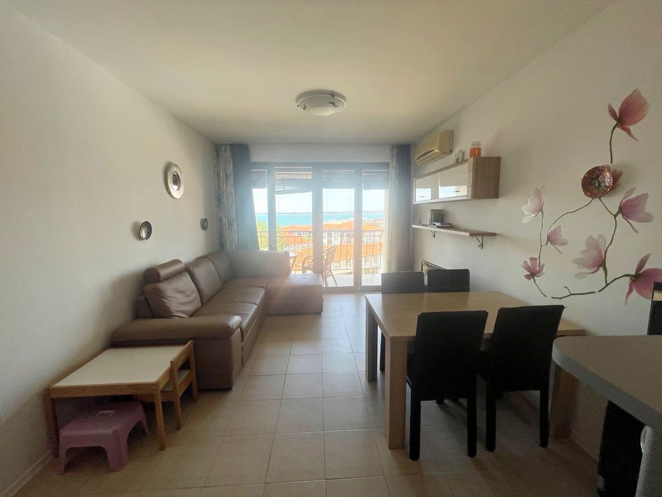 Prostorný apartmán s výhledem na moře ve Sveti Vlas
