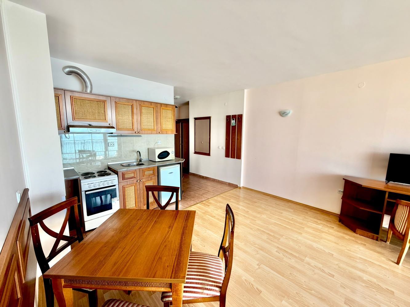 Apartmán s jednou ložnicí s panoramatickým výhledem na moře v první linii u moře ve Svatém Vlasu
