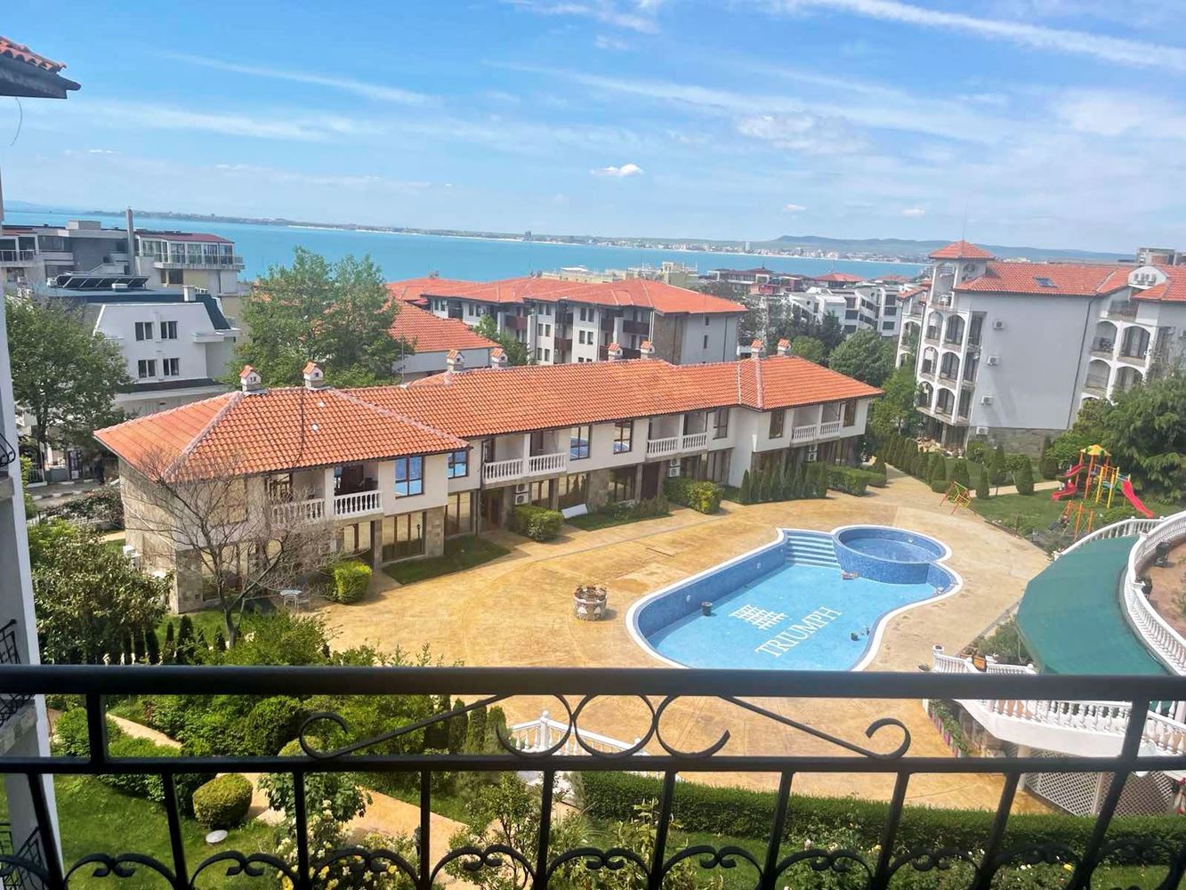 Prostorný apartmán s výhledem na moře ve Sveti Vlas