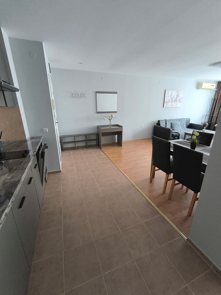Luxusní apartmán s jednou ložnicí v první linii u moře ve Svetém Vlasu